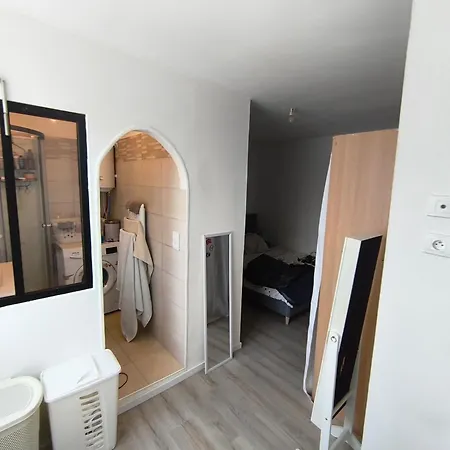 Дом отдыха Petite Maison Au Bord De L'Eau