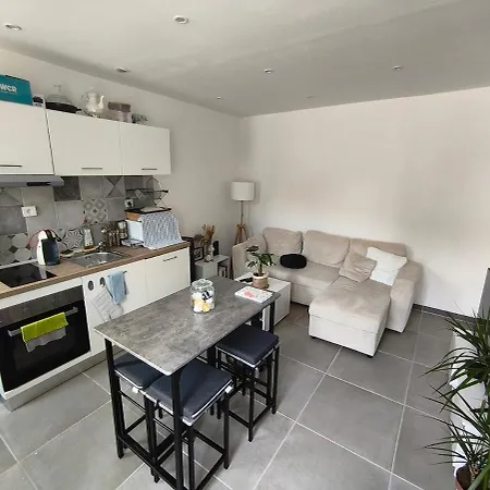 Petite Maison En Bord De Marne